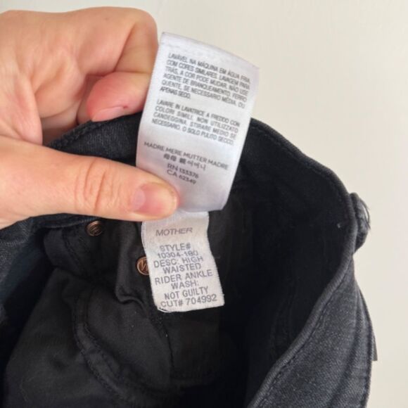 MOTHER High Waisted Rider Ankle Straight Leg Jeans- Not Guilty (Black) | Size 25 - Picture 9 of 10